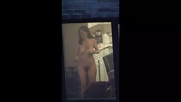 Una grassa troia tettona viene mamme mature video porno inchiodata come un dipinto