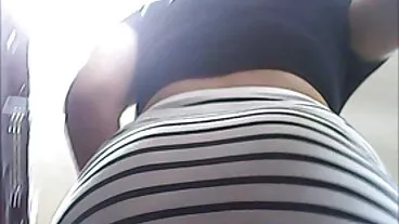 Kendra stuzzica nonne milf come una professionista! impresa. Schizzi e anale