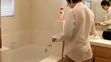 La piccola figliastra adolescente Sia Lust mature grasse pelose brama un grande 1