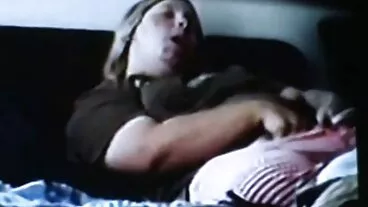 Festa in piscina dove Abella allarga il culo donne mature italiane porno e schizza