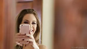 Roomie trova Tiffany Tatum che si masturba - Instant video porno donne molto mature 69