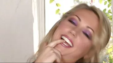 Gag amatoriali tedesche con le trecce paffute su Peen lesbiche molto mature