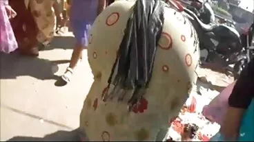 Mamma casalinga donne mature sotto la gonna sbattuta dal budget Fonz