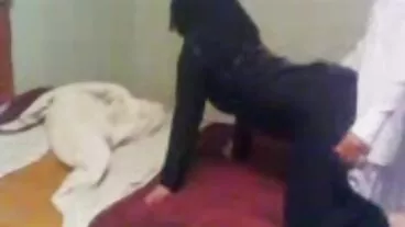 La formosa regina donne mature in cucina della gola profonda Abigail Mac ha picchiato