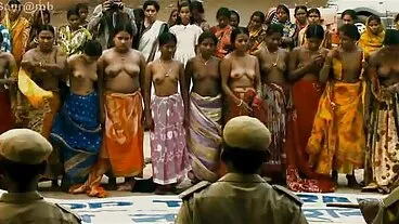 Lifeselector: Kitana Lure, una troia da bagno bruna, desidera ardentemente mature italiane tettone il cazzo nella sua figa ORA su PornHD