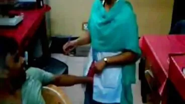 LETSDOEIT: La studentessa del college Lana Rhoades forata in profondità dal preside su porno quarantenni italiane PornHD