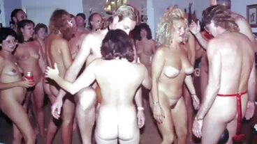 La bella Caroline De troie pelose italiane Jaie si sente meglio con il cazzo in entrambi i buchi