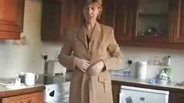 La pornostar tettona Isis Love si milf porno totale fa ricoprire di sborra