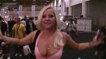 BJ RAW: Casca Akashova fa piovere sborra su PornHD video mogli mature