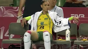 L'adorabile Richelle Ryan e film porno di donne mature gratis Veronica Avluv soddisfano il suo uccello insieme